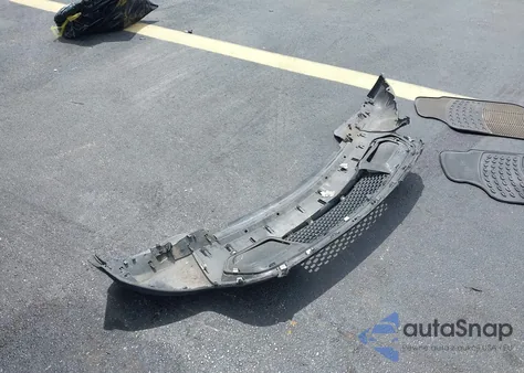 2019 Jeep Grand Cherokee Laredo E 4X2 z USA, uszkodzony, nr VIN 1C4RJEAG7KC534613